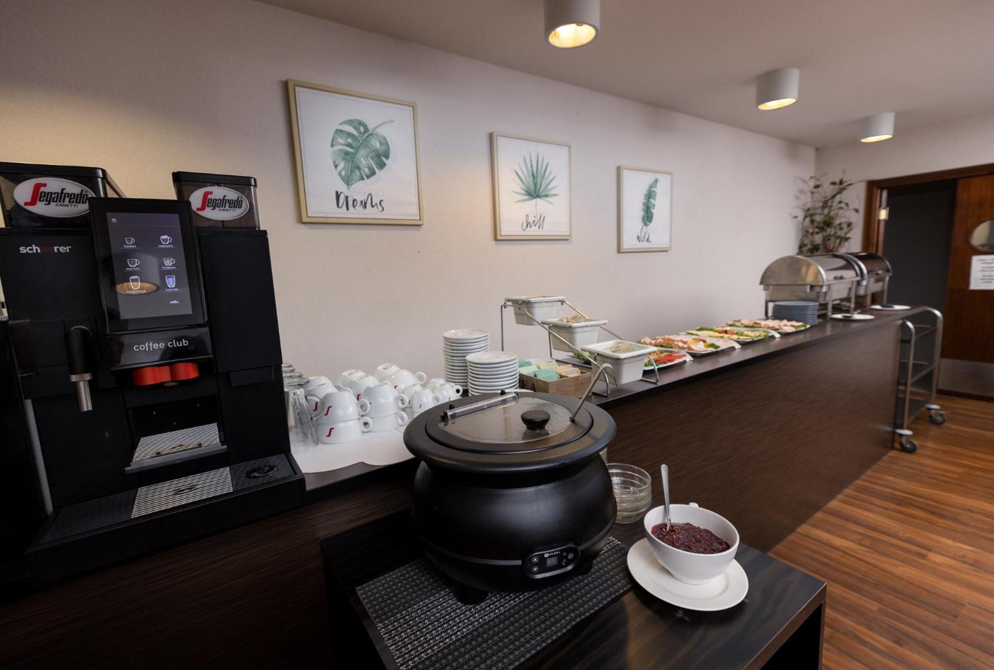 Peoleo Hotell Laagri Εξωτερικό φωτογραφία