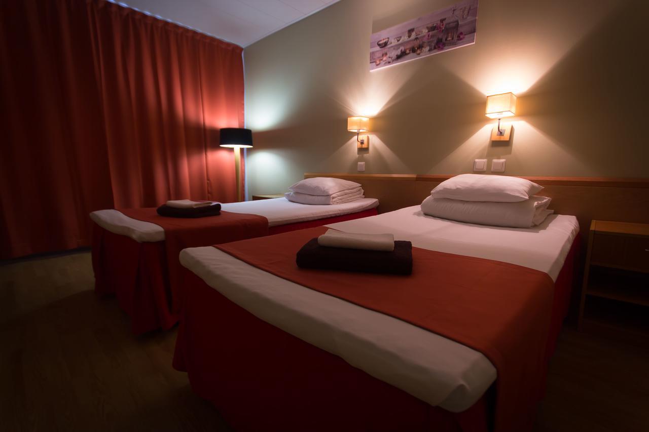 Peoleo Hotell Laagri Εξωτερικό φωτογραφία