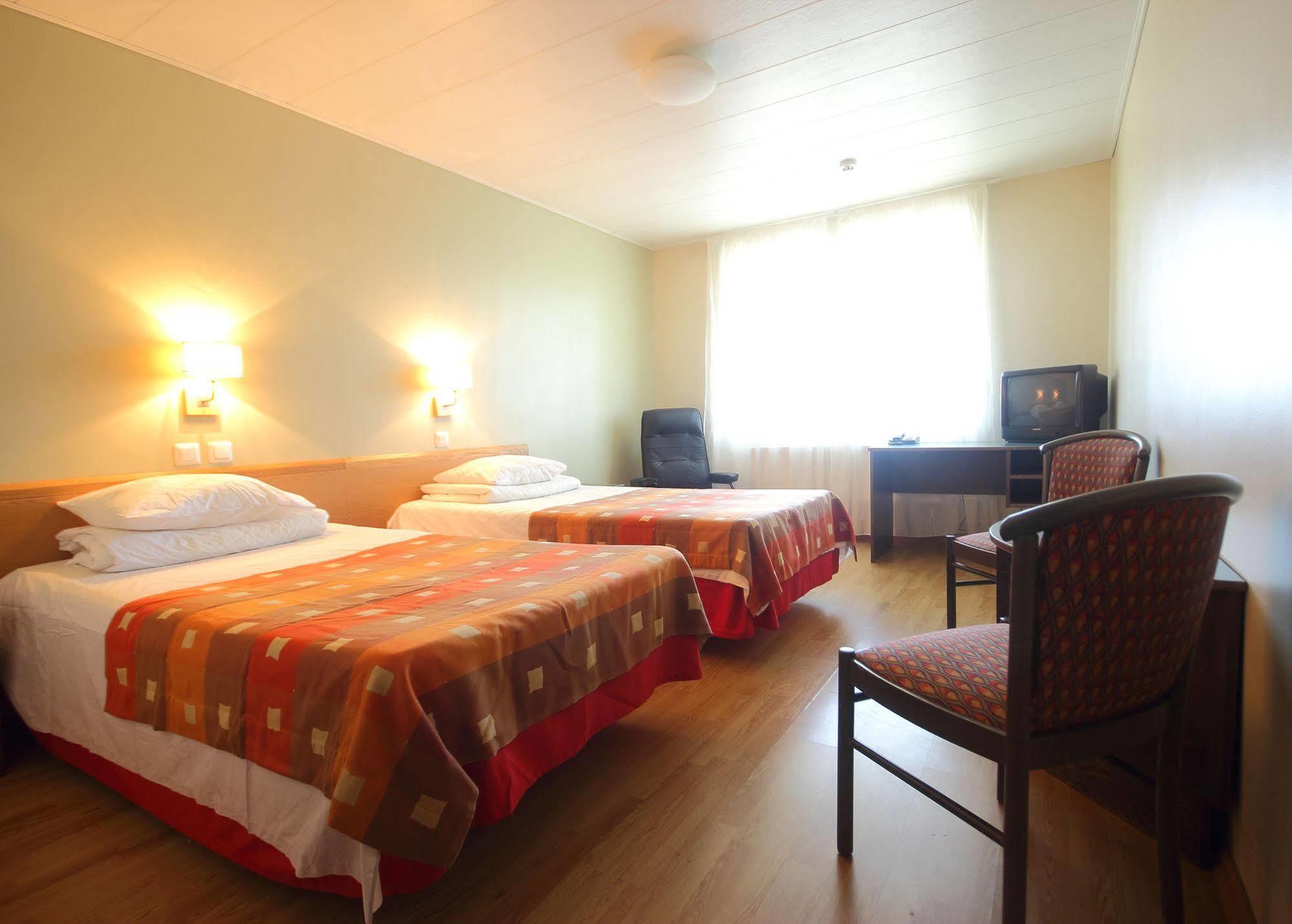 Peoleo Hotell Laagri Εξωτερικό φωτογραφία