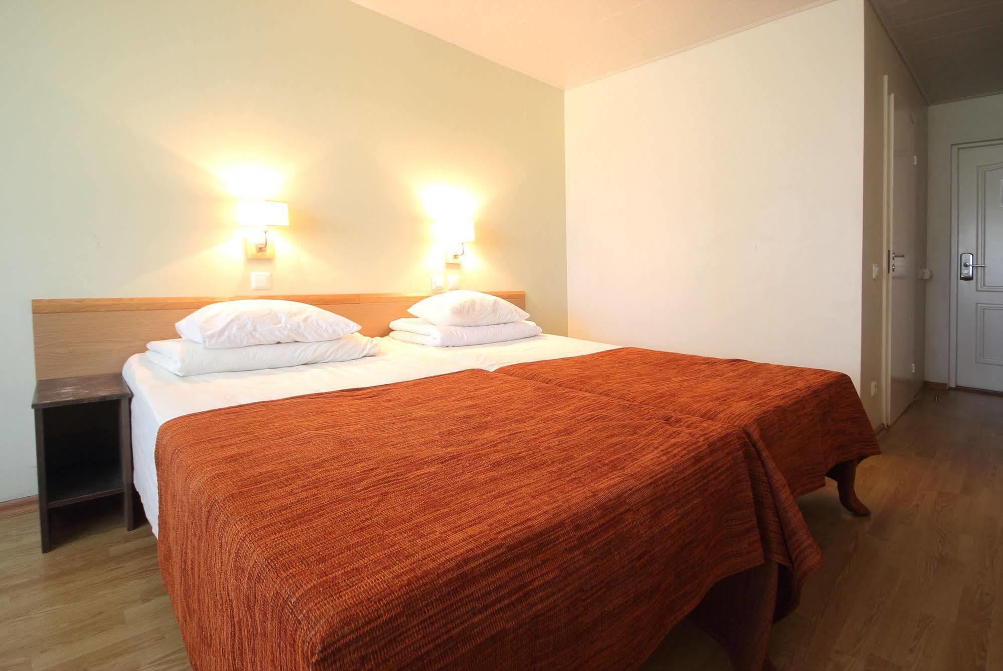 Peoleo Hotell Laagri Εξωτερικό φωτογραφία